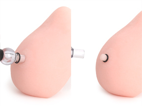 リングを通したまま乳首を吸引し、りんぐで留めて楽しみます。