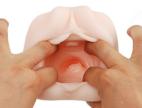 穴の徑はやや広め。穴なき穴を掻き分ける無次元加工の醍醐味はちょっと薄れていますが、射精力は十分です。
