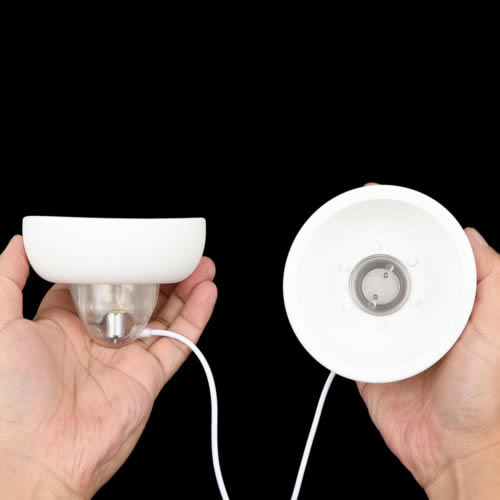 1台で両胸に装着できるWカップ仕様です。カップ形状、回転機構部は本作専用に再設計しています。