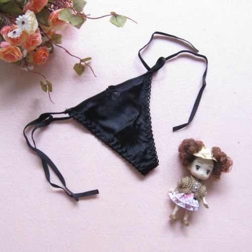 Sexy temptation Ms. T-shaped pants thongs large size cute girl Japanese transparent underwear (black)